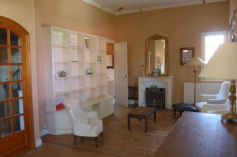 House with Garden in Hendaye City Center in Hendaye, Bayonne region