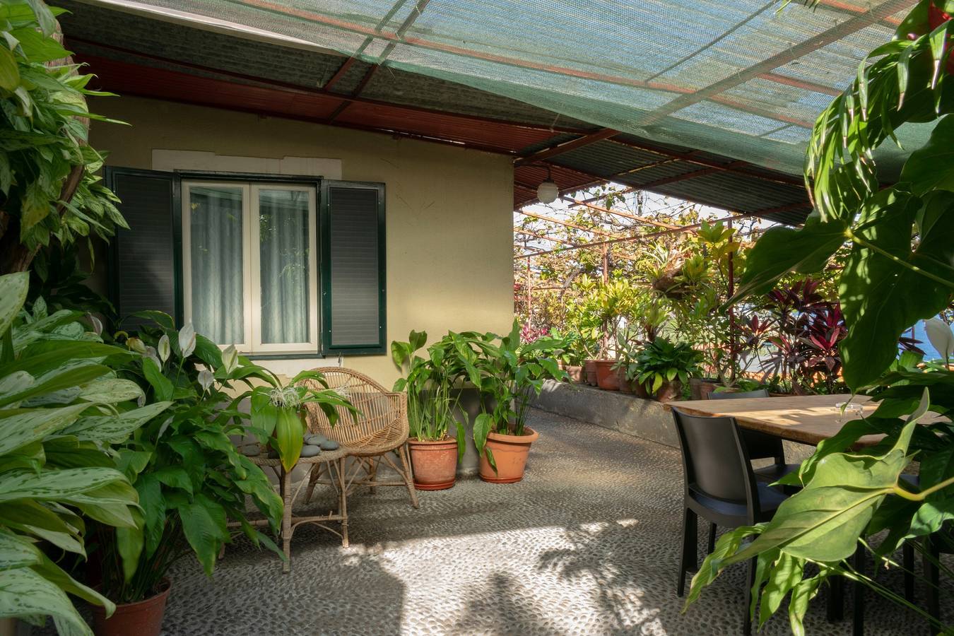 Chalet "Casa Do Boto" con vistas al mar, terraza privada y jardín in Gaula, Isla de Madeira