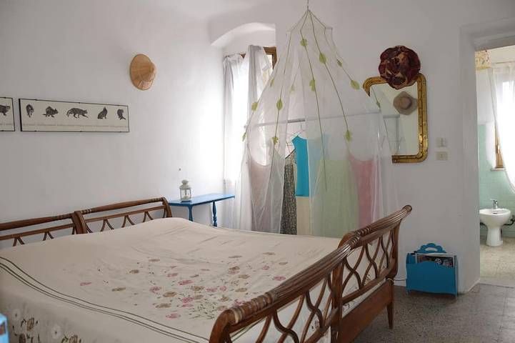 La casa-torre nel centro storico di Sarzana in Sarzana, Parco Naturale Regionale di Montemarcello-Magra-Vara