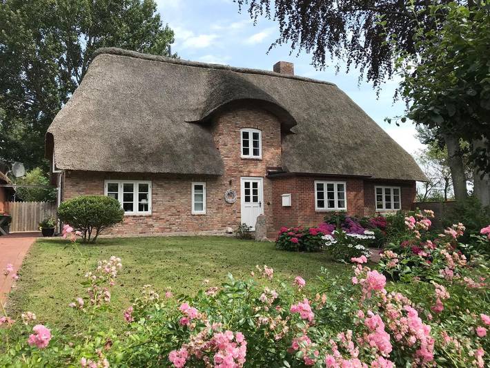 Ferienwohnung für 3 Personen, mit Terrasse und Garten in Oevenum