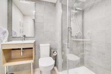 Appartement De Vacances pour 4 Personnes dans Vence, Région de Cannes, Photo 2