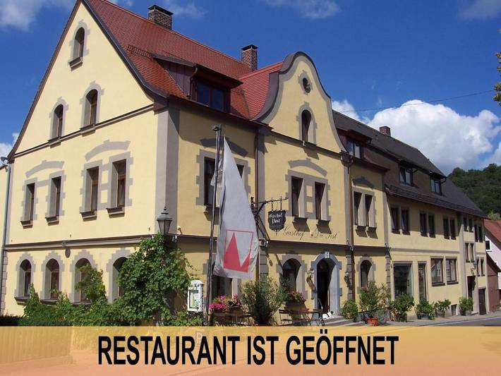 Hotel für 3 Personen, mit Terrasse und Garten sowie Ausblick in Schillingsfürst