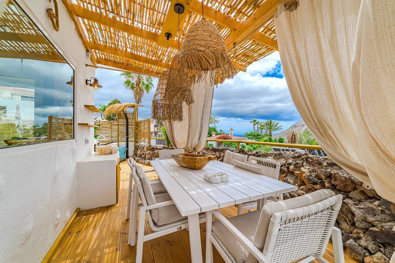 Vacation Home 'Oceania B' with Sea View, Wi-Fi and Air Conditioning in Chayofa, Arona