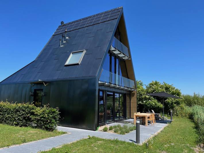 Ferienhaus für 6 Personen, mit Balkon und Terrasse sowie Garten