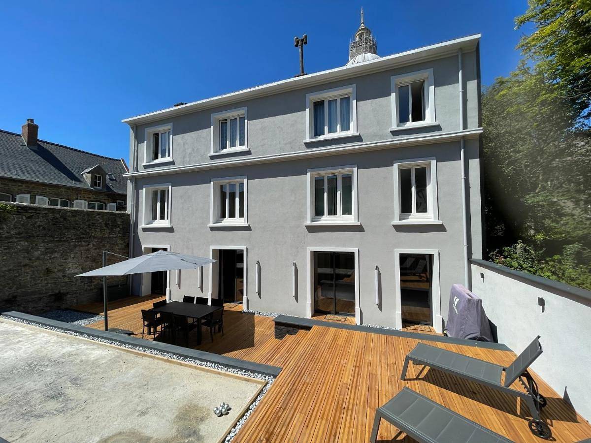 Six-Bedroom House in Boulogne-sur-Mer, Région de Boulogne-sur-Mer