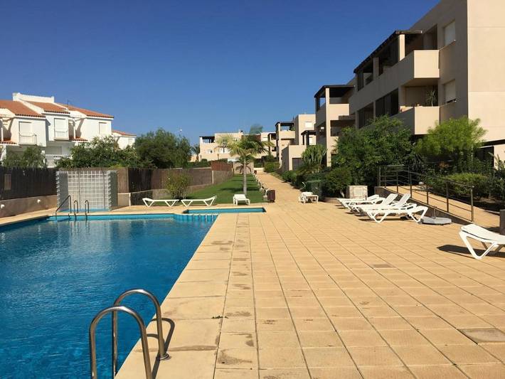 Gîte pour 6 personnes, avec piscine ainsi que jardin et vue à Calabardina - 2