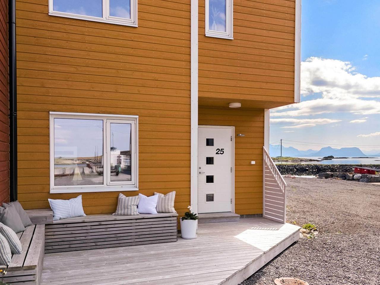 8 Personen Ferienhaus in Sandøy in Sandøy, Nördliches Fjordnorwegen