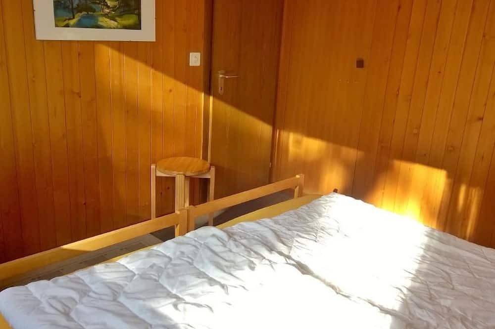 Chalet Magnus am Sarner See by Interhome in Sarnen, Obwalden