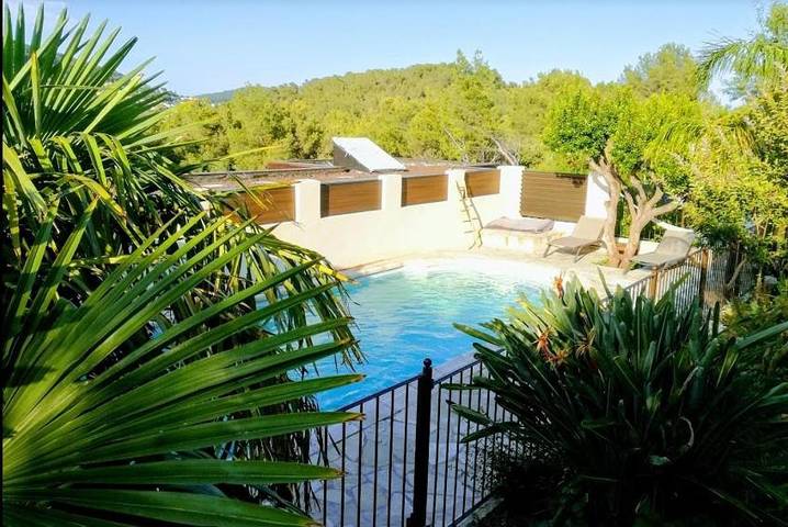 Villa pour 6 personnes, avec Terrasse et Jardin ainsi que Piscine et Vue à Carqueiranne