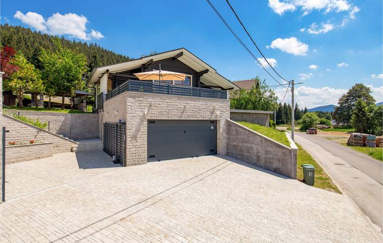 Ferienhaus für 8 Personen, mit Garten und Terrasse sowie Pool und Sauna - 1