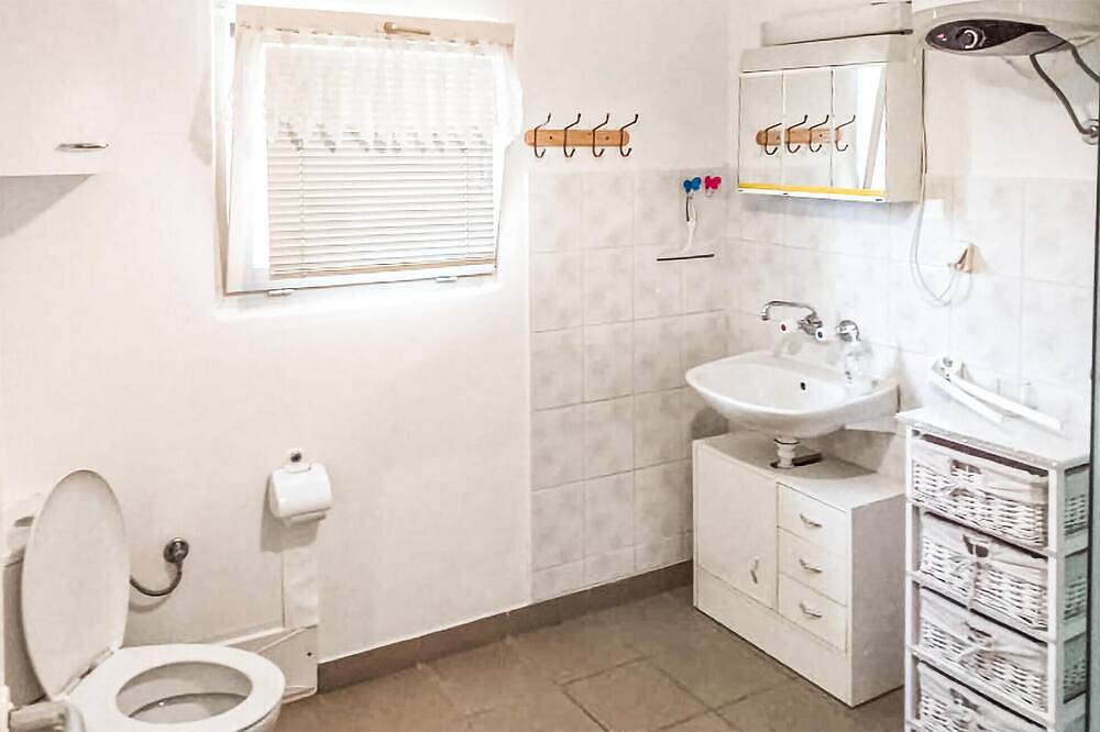 Preciosa casa en Biskupiec con cocina. in Jezioro Dadaj