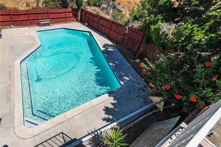 Location de vacances pour 10 personnes, avec bassin pour enfant et piscine ainsi que vue et jardin, animaux acceptés à Loma Linda - 2