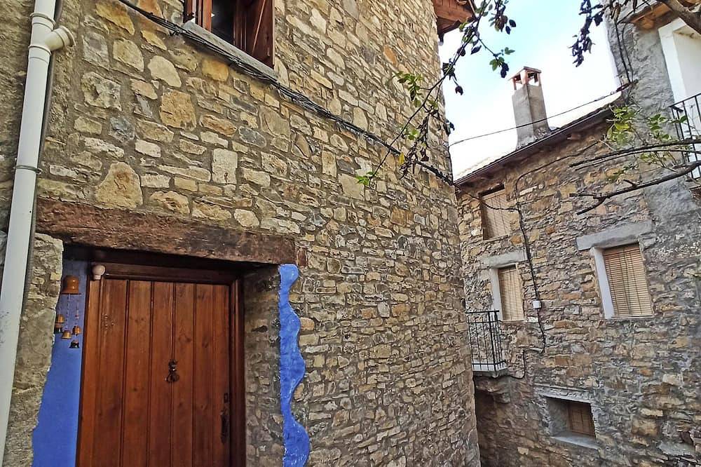 Homerez - Casa encantadora en Belsierre, vista a montaña in Belsierre, Puértolas
