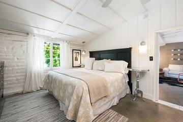 Vacation House for 2 Guests in Palm Springs, Southern California, Picture 2