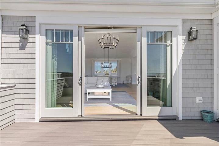 Vacation rental for 10 people, with balcony and yard in Narragansett
