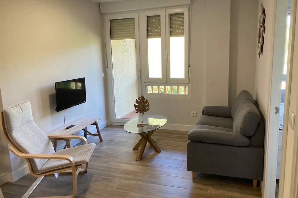 Apartamento entero, La Ventana de Picos. Apartamento para dos personas in Camaleño, Cordillera Cantábrica