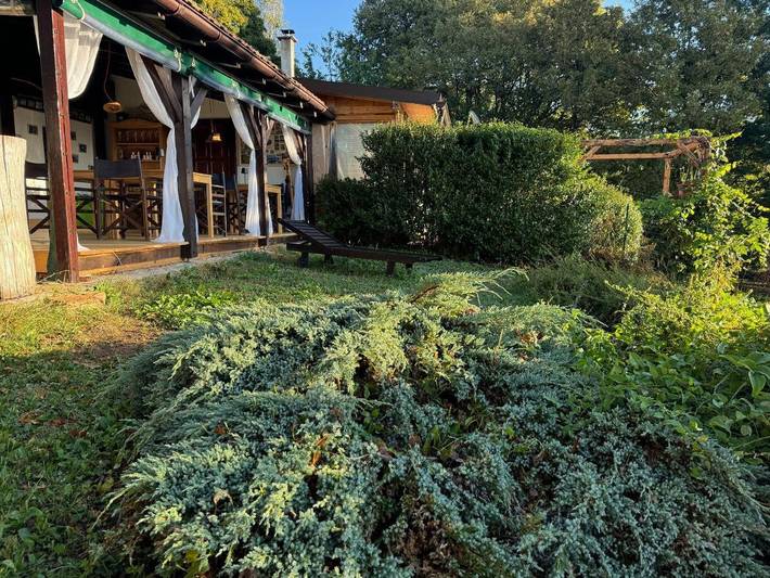 Ferienhaus für 3 Personen, mit Balkon und Terrasse sowie Garten und Pool