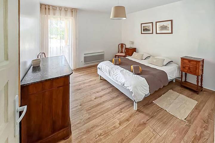 Location de vacances pour 8 personnes, avec jardin à Saint-Aubin-de-Cadelech - 3