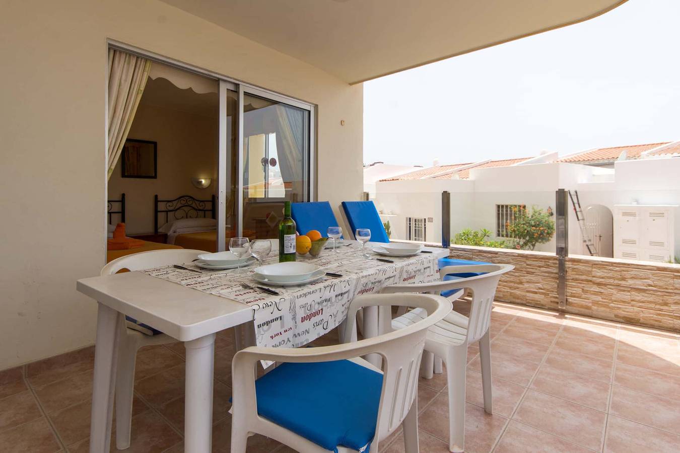 Entire apartment, Santa Maria 88 - Two Bed in Playa Puerto Colón, Adeje