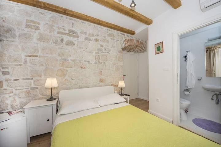 Ferienwohnung für 2 Personen, kinderfreundlich in Split - 4