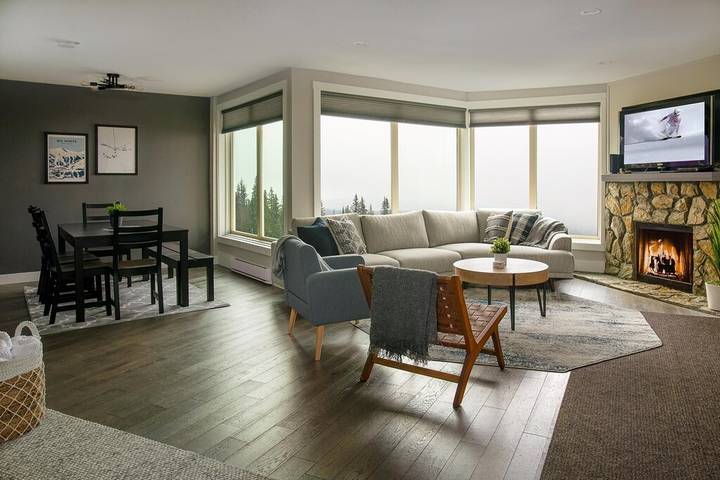 Cabin rentals and lodges for 8 people, with hot tub and sauna in Big White