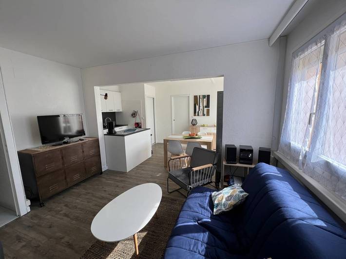 Gîte pour 4 personnes, avec piscine et terrasse dans Plage Lydia - 3