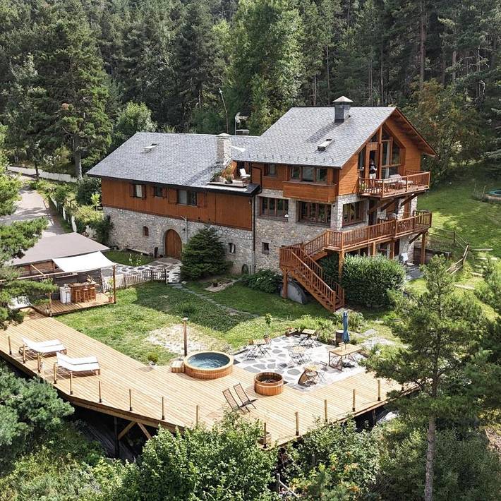Hôtel pour 2 personnes, avec jardin ainsi que jacuzzi et sauna à La Molina