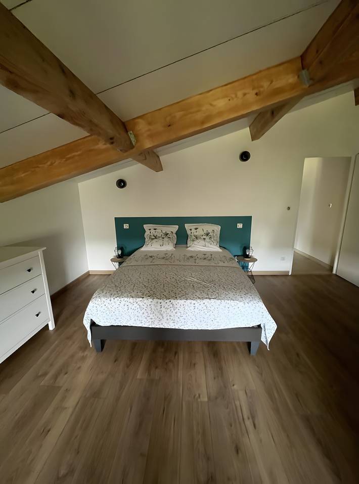 Holiday Home 'Gîte Chez Zephirin' with Mountain View, Shared Terrace and Wi-Fi in Fabras, Parc naturel régional des Monts d'Ardèche