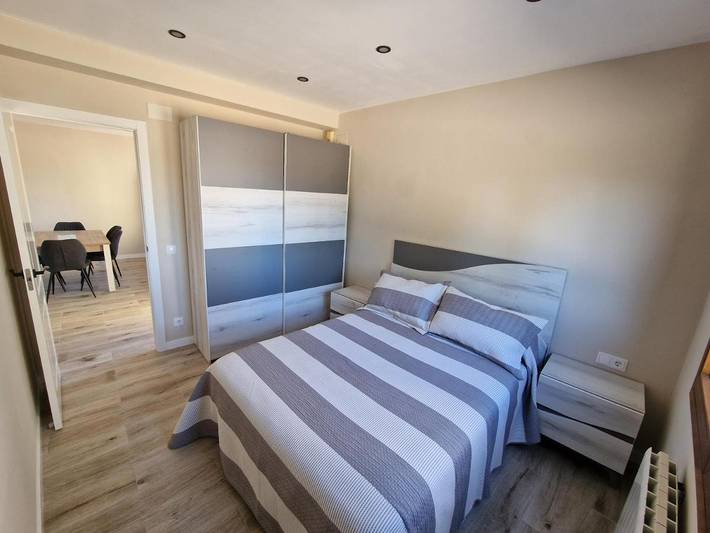 Chalet para 6 personas, con Balcón y Terraza además de Jardín y Piscina en Rioja Alta - 4