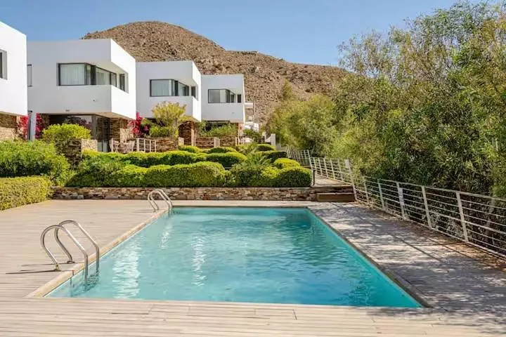 Chalet para 10 personas, con vistas además de piscina y jardín, Se admiten mascotas - 1