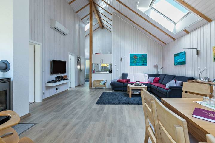 Familienfreundliches "Haus Deik" in Strandnähe mit Garten, Terrasse und Wlan in Büsum, Kreis Dithmarschen