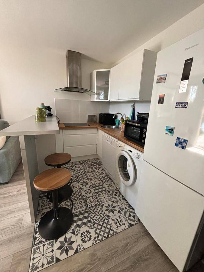 Appartement entier, One-Bedroom Apartment in Carry-le-Rouet, Côte méditerranéenne (France)