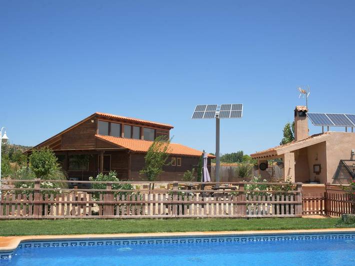 Casa rural para 12 personas, con Terraza además de Jardín y Piscina en Castilla-La Mancha