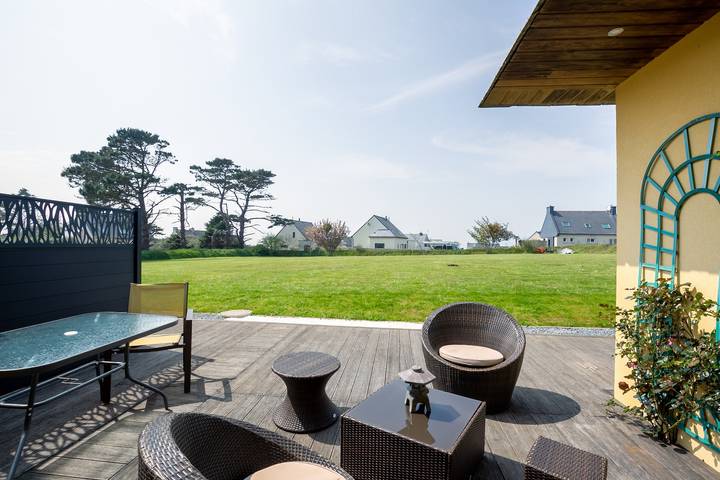 Location de vacances pour 2 personnes, avec terrasse et jardin à Plouarzel - 2