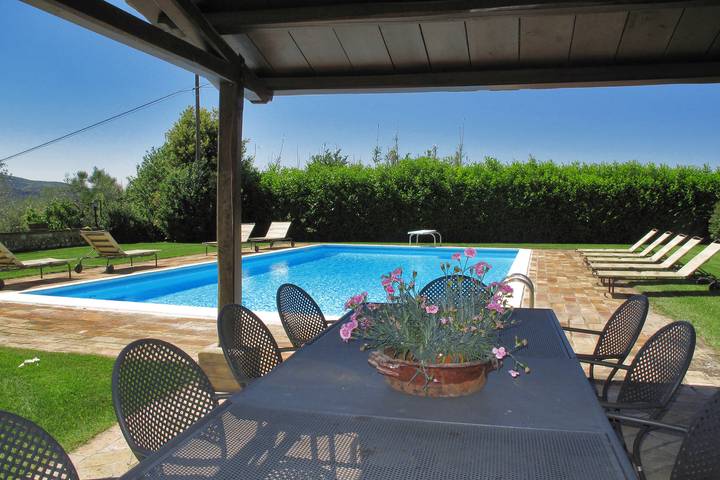 Ferienhaus für 12 Personen, mit Terrasse und Pool, kinderfreundlich in Umbrien - 3