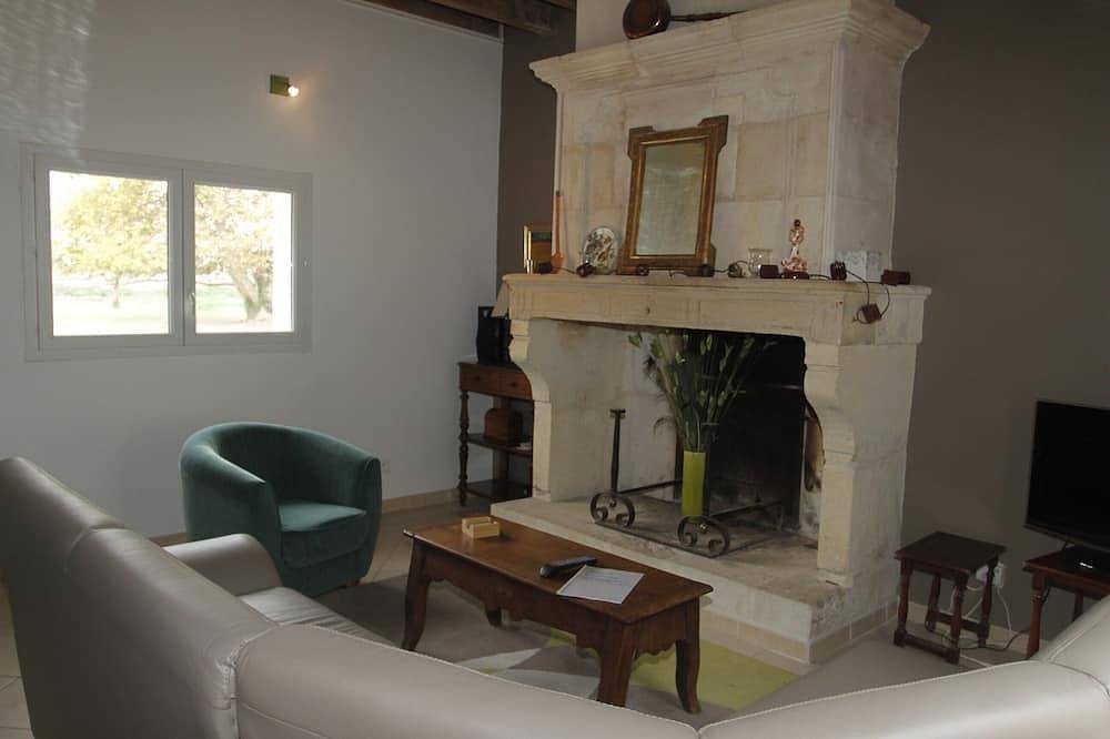 Gîte pour 4 Personnes dans Arles, Parc naturel régional de Camargue