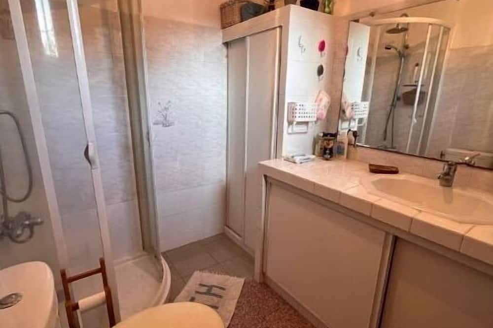 Apartamento entero, Appartement de Village, Proche de la Rivière, de la Plage et des Commerces ! in Sainte-Lucie de Porto-Vecchio, Zonza