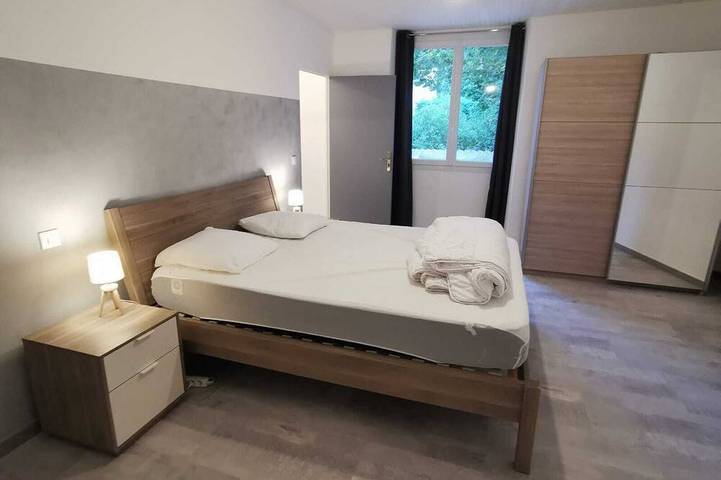 Location de vacances pour 18 personnes, avec piscine, animaux acceptés à Banon - 2