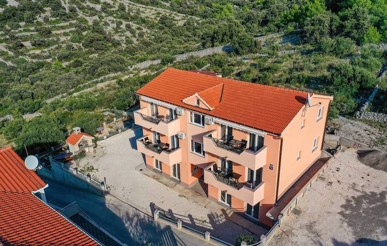 Ferienwohnung für 5 Personen, mit Garten und Terrasse in Marina - 3