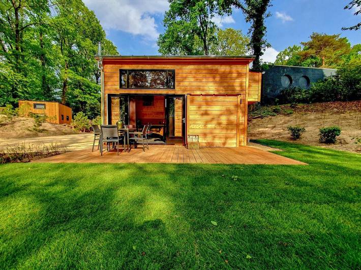 Vakantiehuis voor 4 personen, with Balkon/Terras and Terras as well as Tuin and Zwembad in Belfeld
