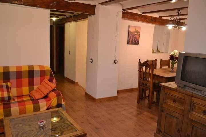 Casa de vacaciones para 6 personas, con piscina y balcón en Rincón de Ademuz - 4