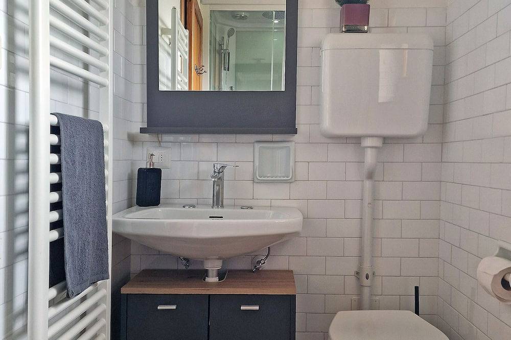 Appartamento intero, Casa Polsa \"1964\" - #02\ncasa Vacanze in montagna in Brentonico, Prealpi Gardesane