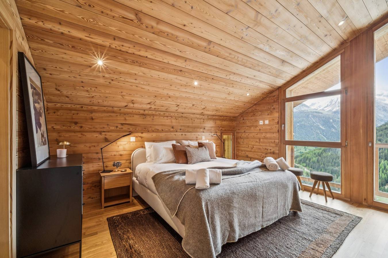 Chalet Skylodge by Mrs Miggins in Grimentz, Anniviers