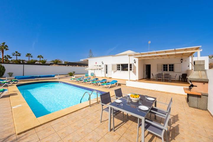Chalet para 10 personas, con jardín además de jacuzzi y terraza en Lanzarote - 2