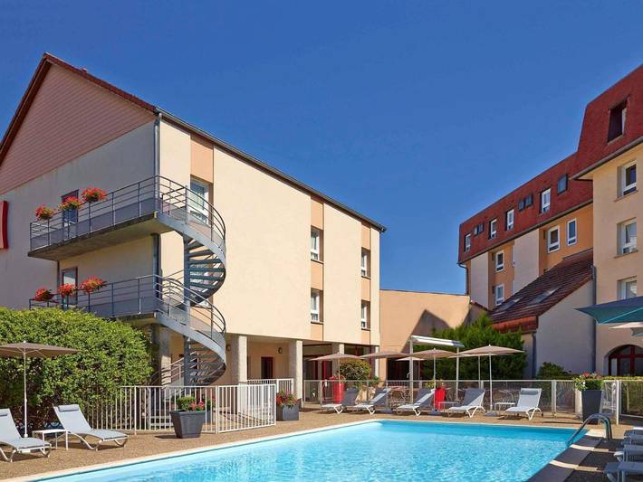 Hôtel pour 2 personnes, avec piscine et terrasse, animaux acceptés à Beaune