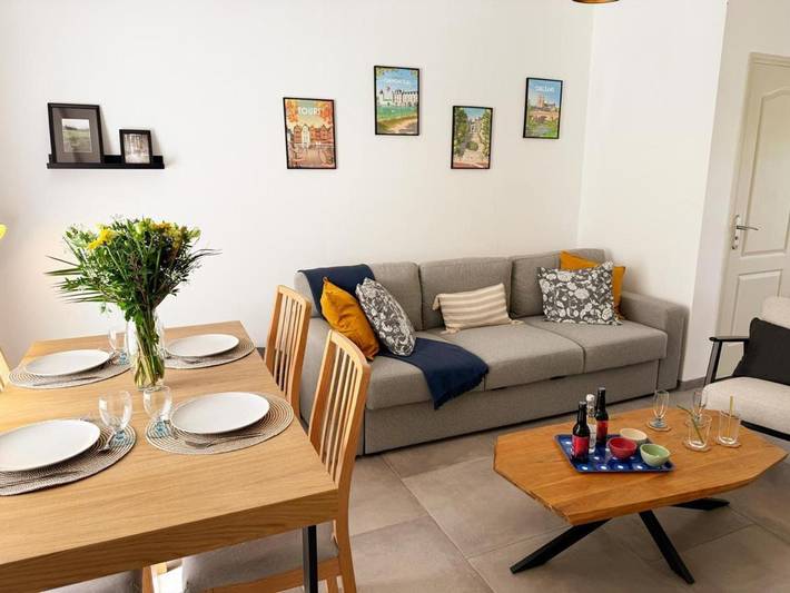 Location de vacances pour 4 personnes, avec terrasse dans La Chapelle-Saint-Martin-en-Plaine - 3