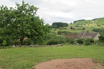 Gîte pour 5 personnes, avec jardin et vue, animaux acceptés à Buffières