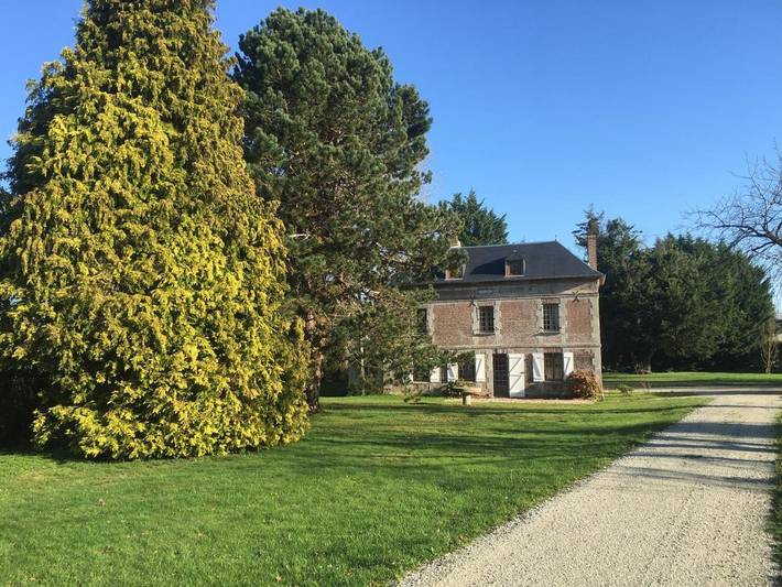 Location de vacances pour 11 personnes, avec vue et jardin, animaux acceptés à Gonneville-sur-Honfleur