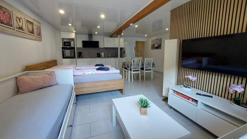 Ferienwohnung für 3 Personen, mit Terrasse und Garten sowie Ausblick in Mörlenbach