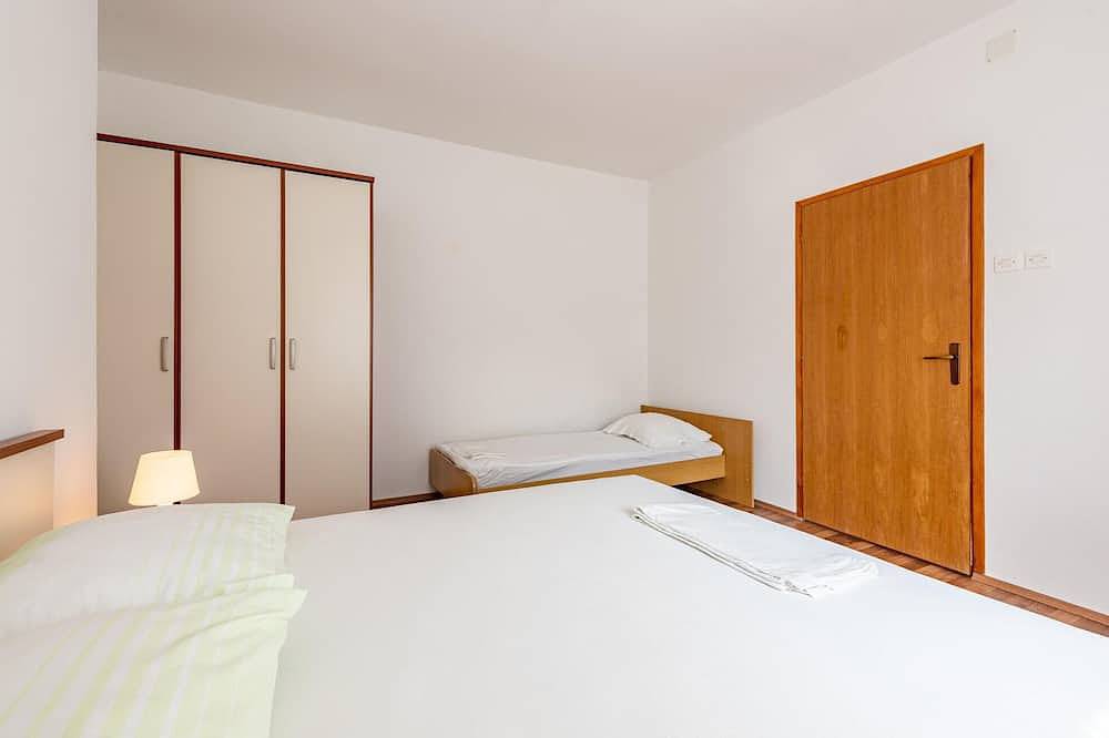 Appartamento intero, 1 camera da letto fantastico. in Kustići, Pag